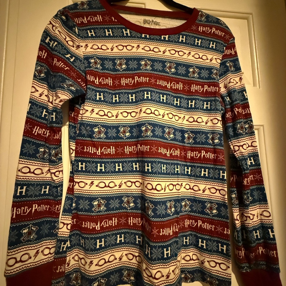 Warner Bros. Harry Potter Red and Blue Shirt